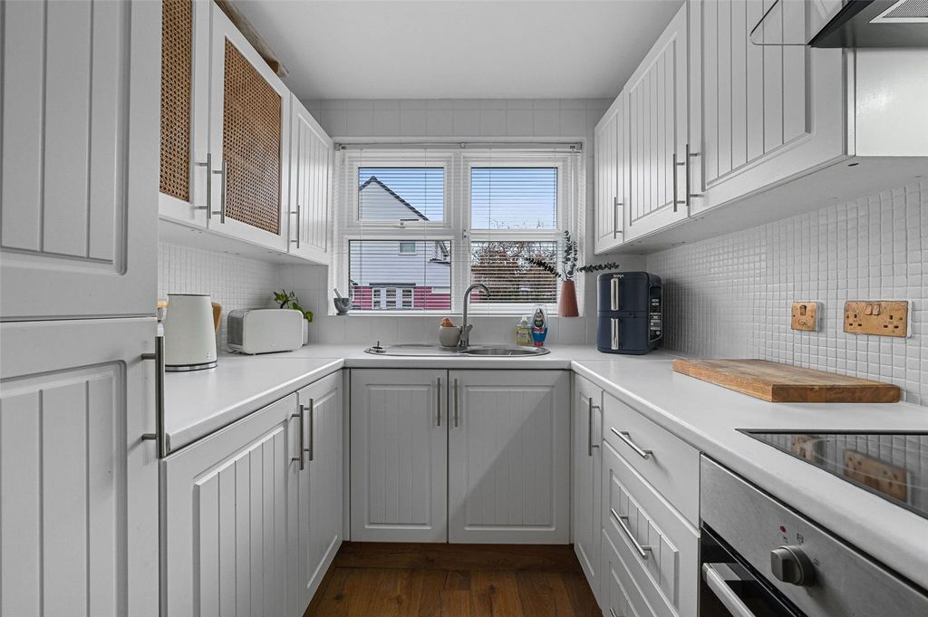 Property photo 2 of 23 Picture No. 10