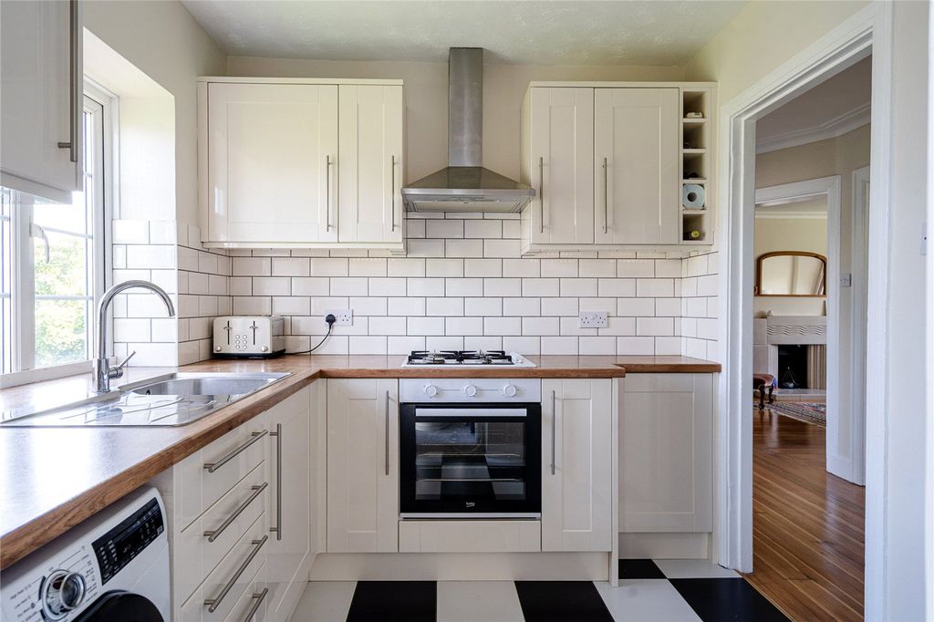 Property photo 3 of 10 Picture No. 07