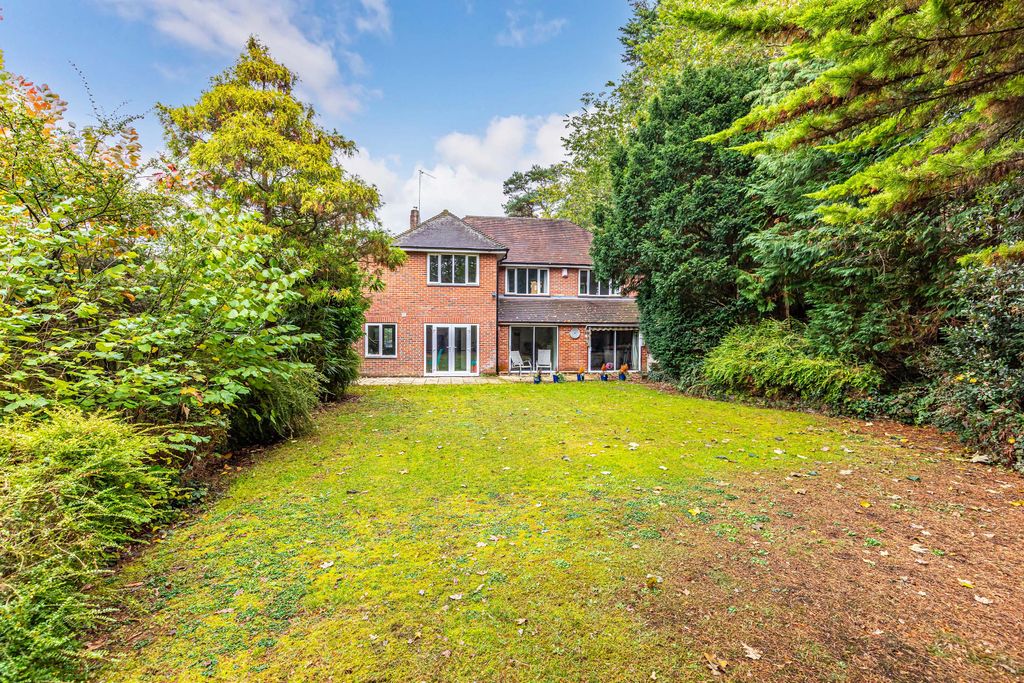 Property photo 2 of 30 346A3702