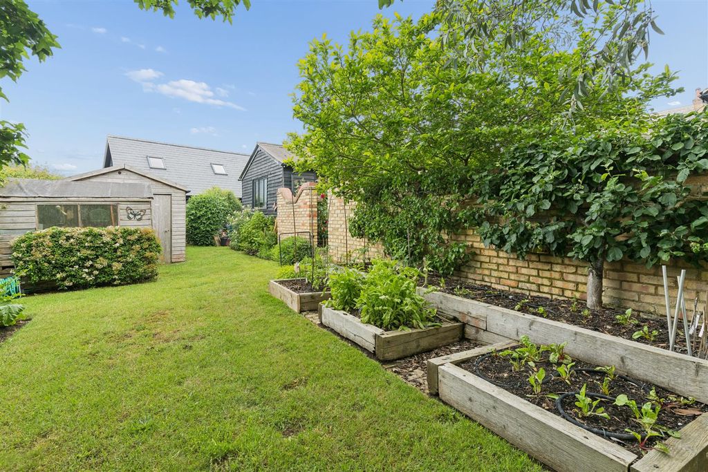 Additional image 38 of 6 bed detached house for saleHigh Road, Soulbury, Buckinghamshire LU7