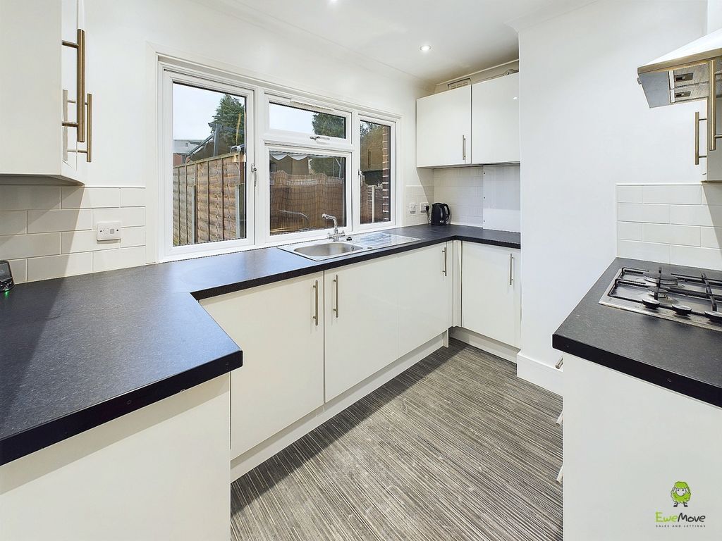 Property photo 1 of 7 Presented By Nicoleta At Ewemove Bexleyheath And D