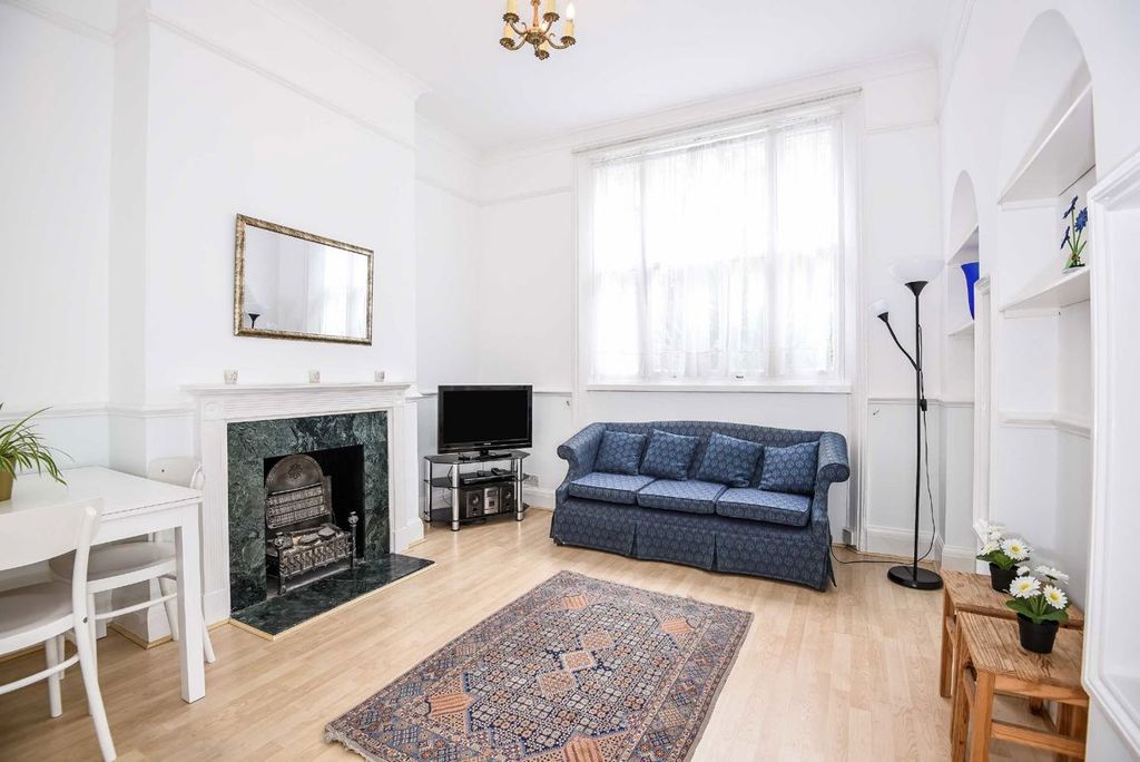 Property photo 3 of 8