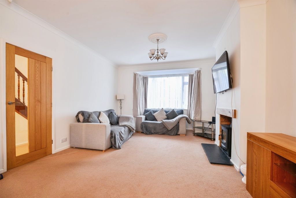 Property photo 3 of 16