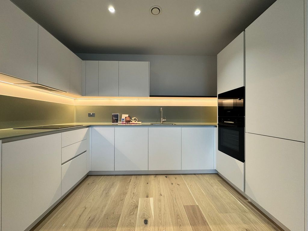 Property photo 3 of 17 Gallery