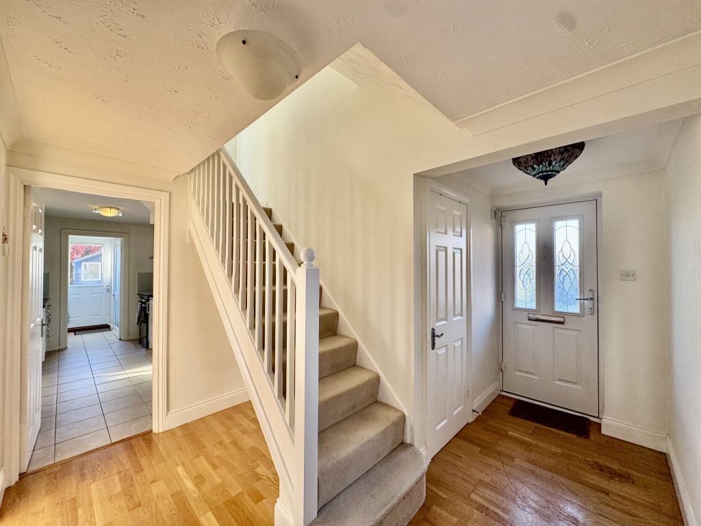 Property photo 2 of 21