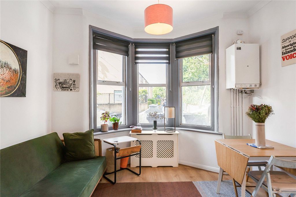Property photo 1 of 16 Reception Room