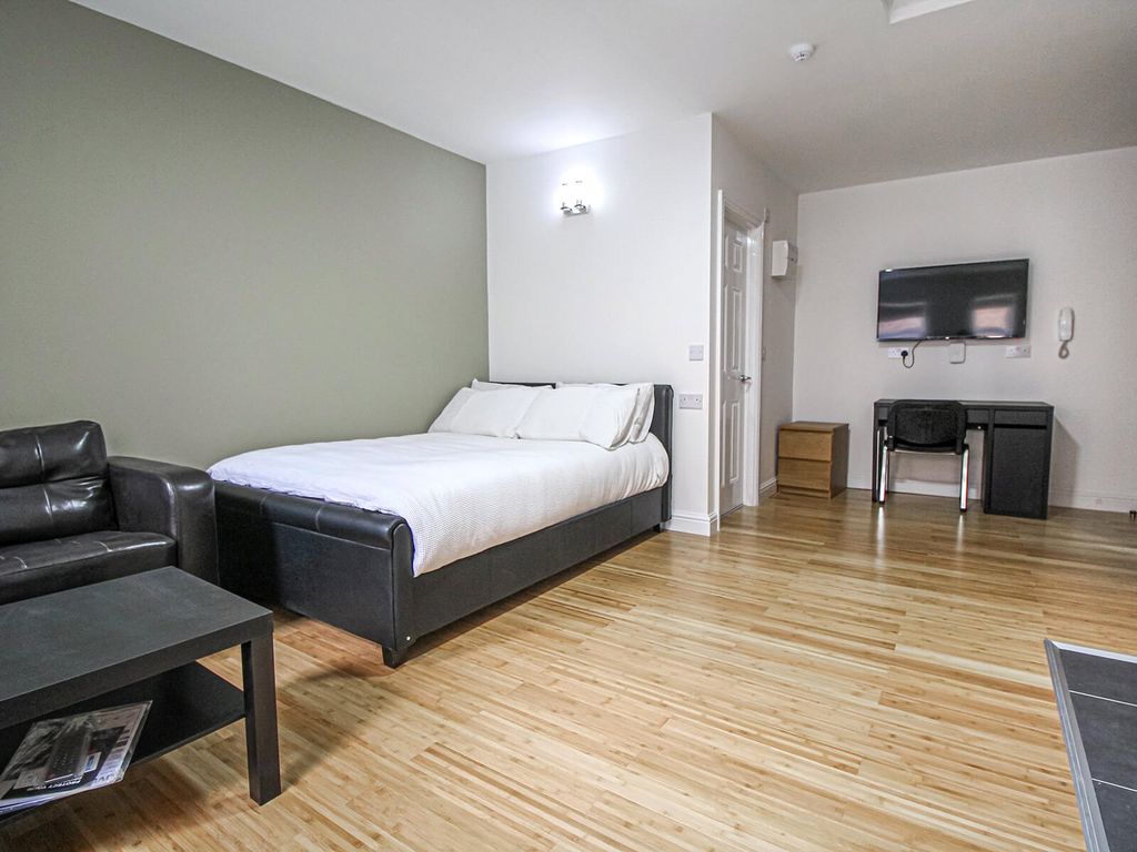 Property photo 2 of 5