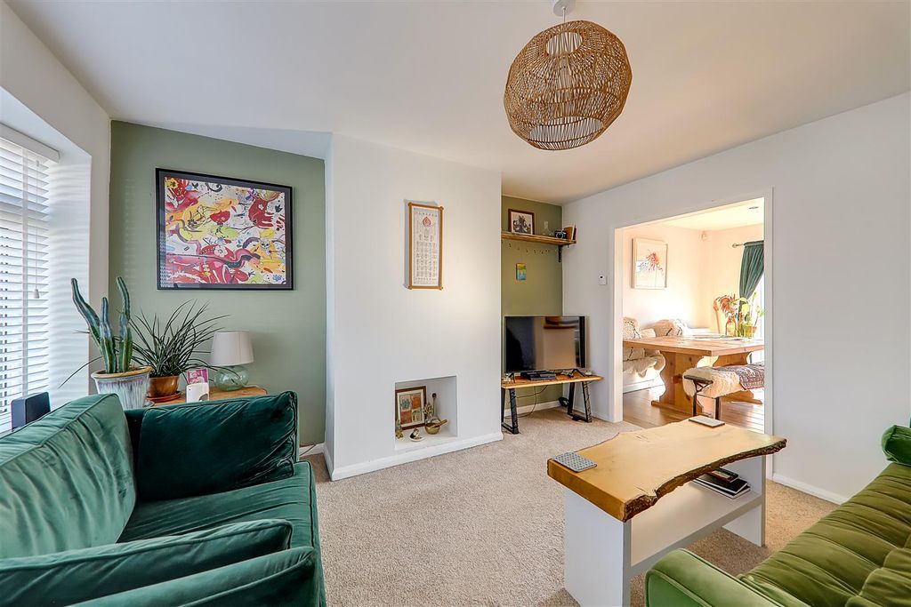 Property photo 2 of 13 Img_8411-Img_8413.Jpg