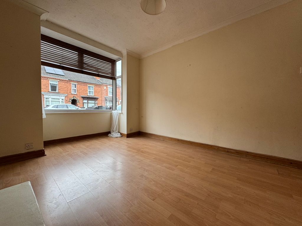 Property photo 2 of 17 Image