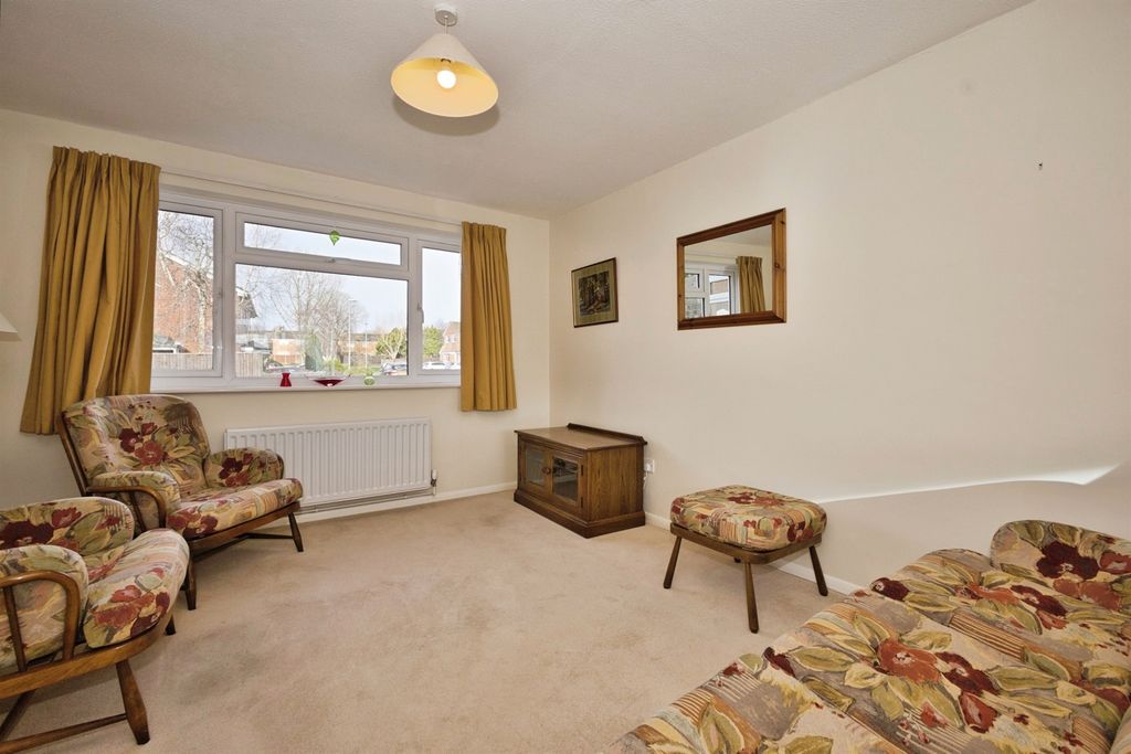 Property photo 2 of 17