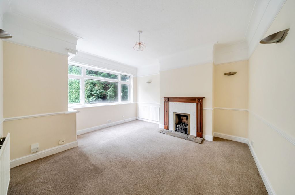 Property photo 2 of 16 1535059-4-1A1302A...