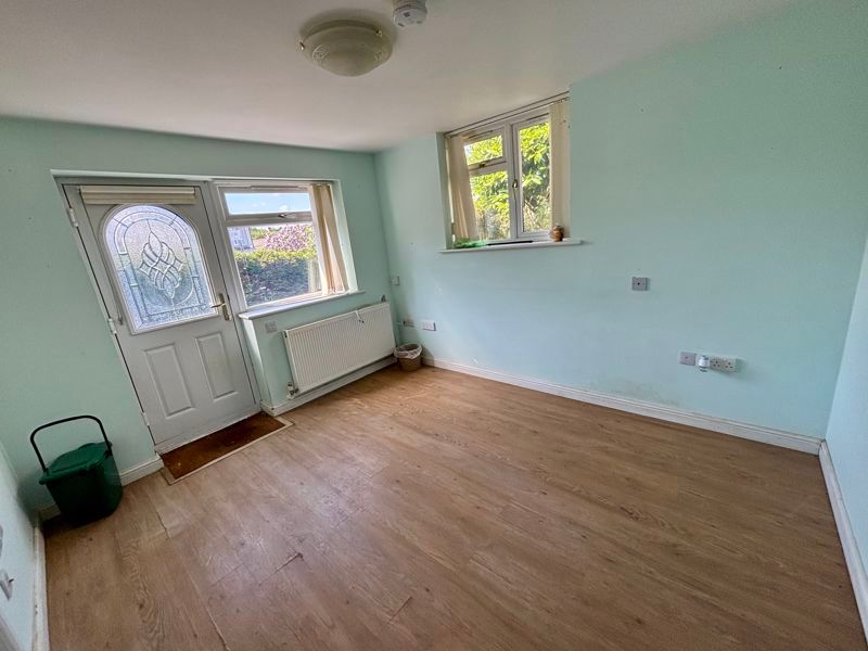 Property photo 2 of 15 Photo 11