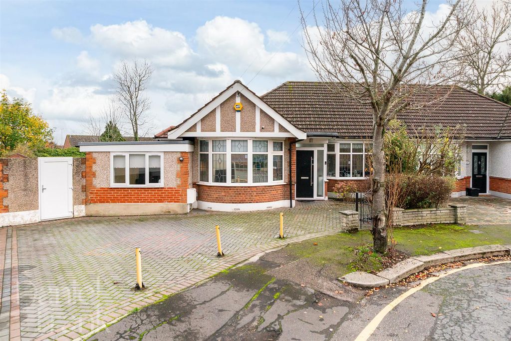 Property photo 1 of 25