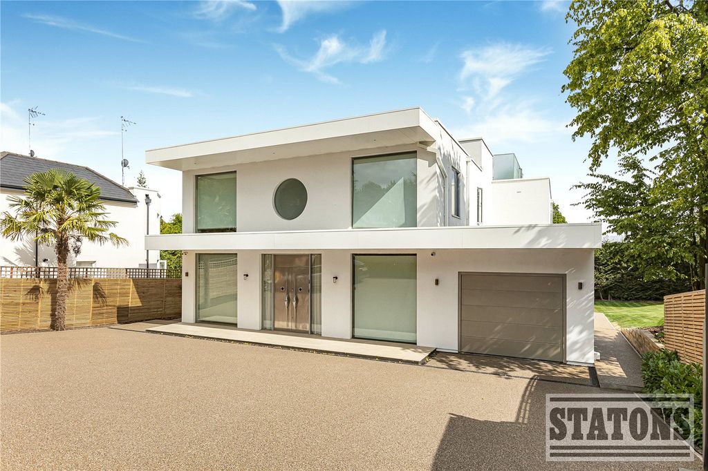 Property photo 1 of 33 Picture No. 44