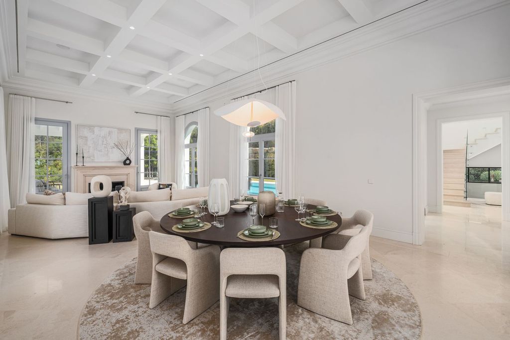 Property photo 3 of 50