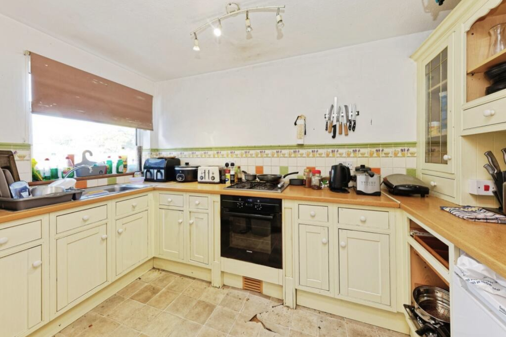 Property photo 2 of 4