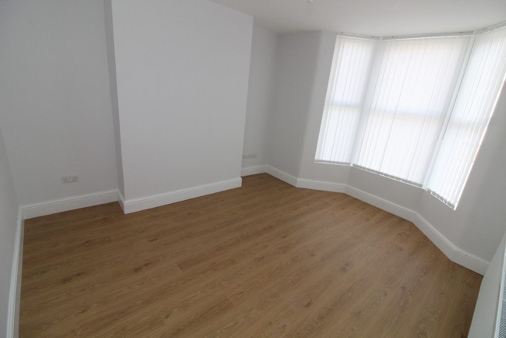 Property photo 2 of 12 Living Room