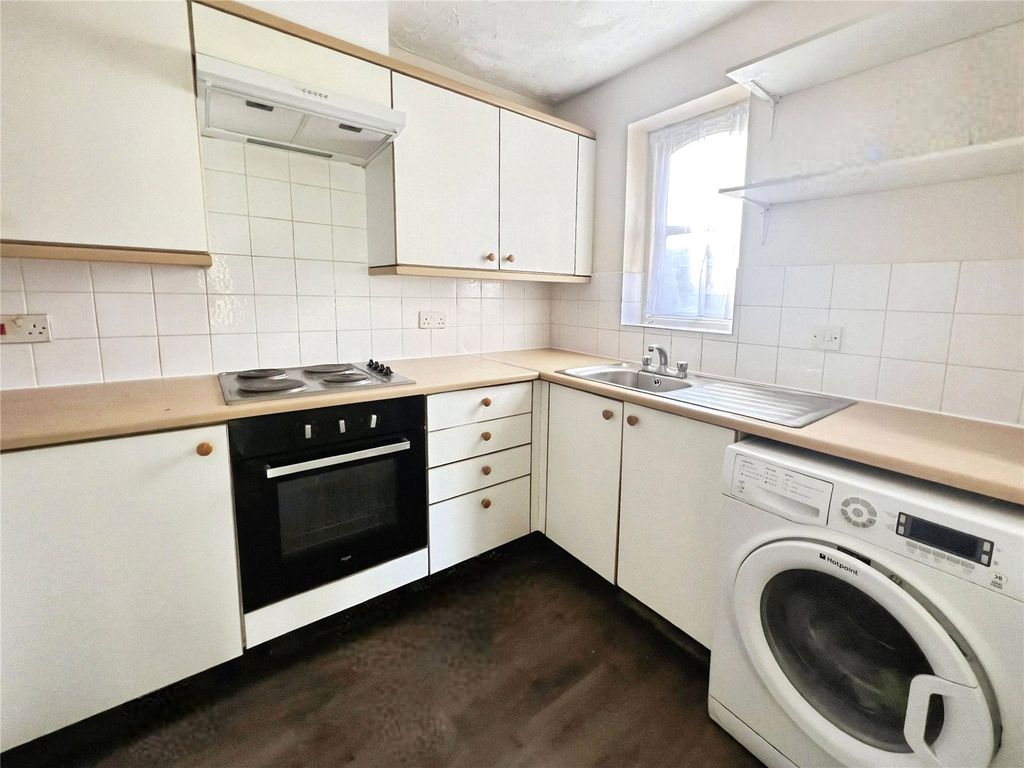 Property photo 3 of 7 Picture No. 16