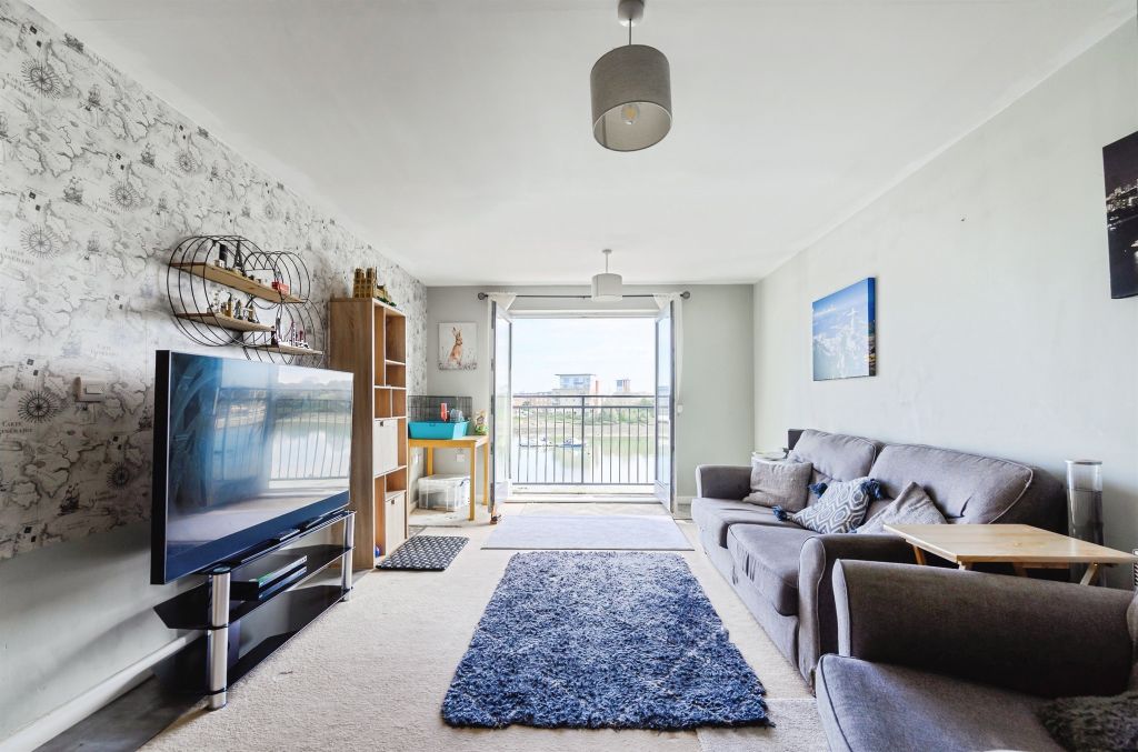 Property photo 3 of 14