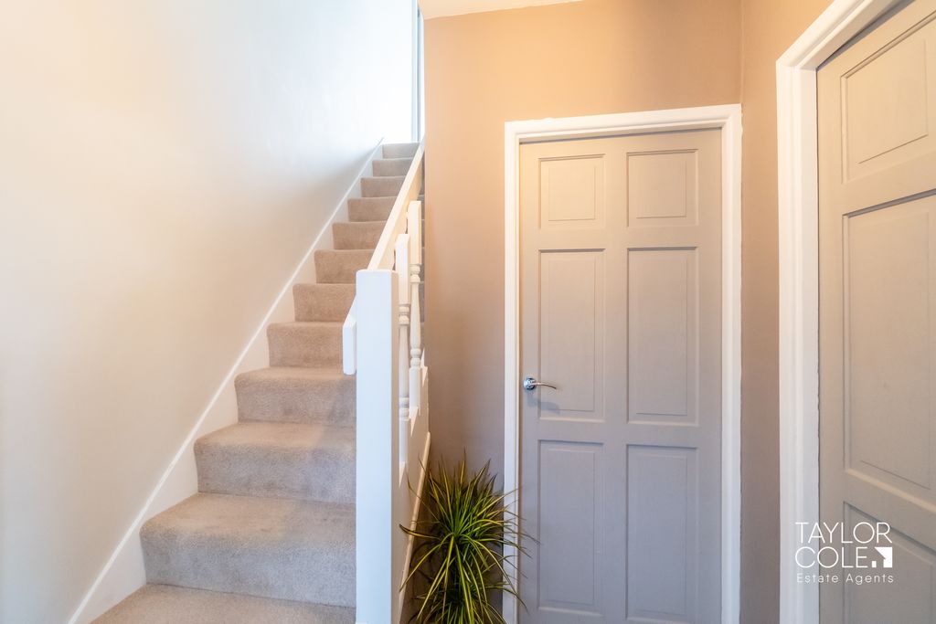 Property photo 2 of 22