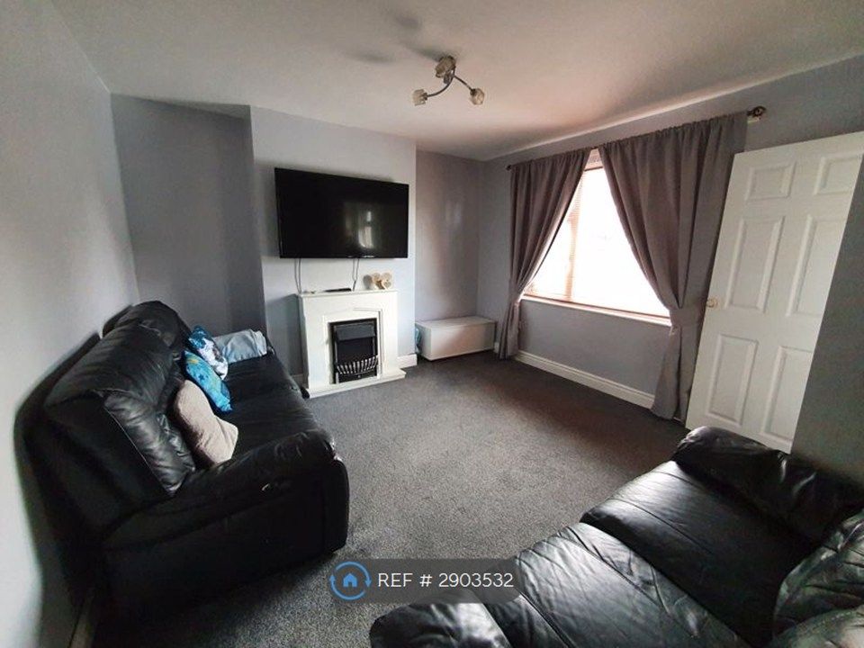 Property photo 3 of 25