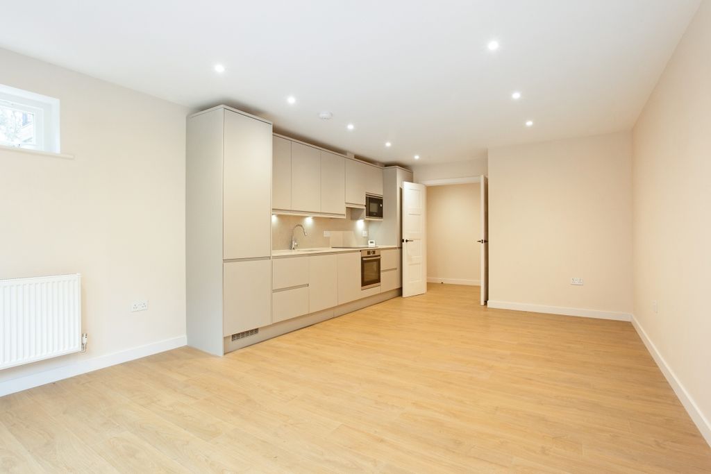 Property photo 2 of 13 64371_Flat 2, 1 T...