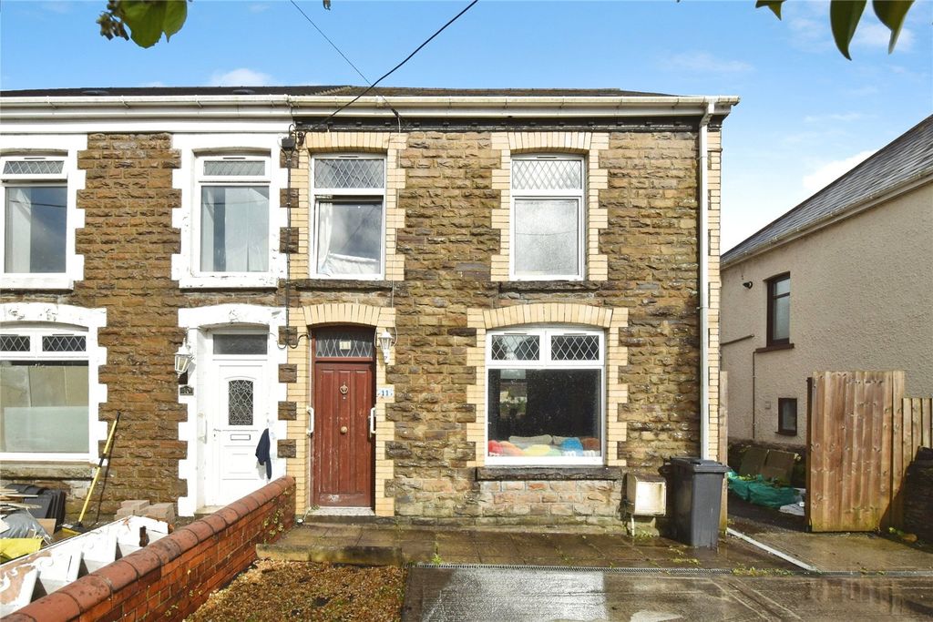 Property photo 1 of 19 Picture No. 05