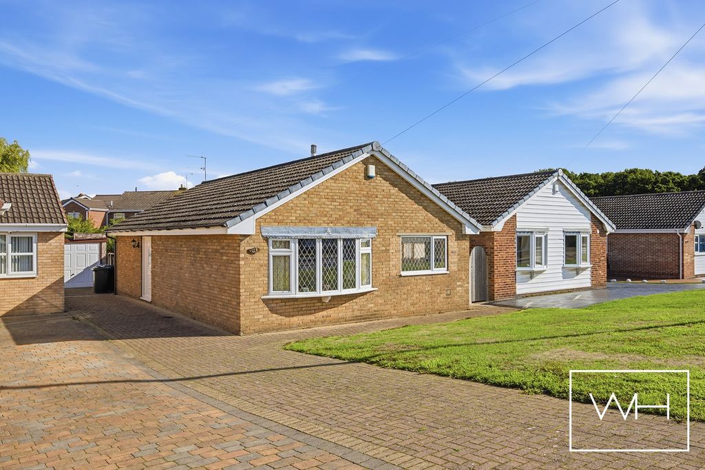 Property photo 1 of 17 83 Brecks Lane, Kirk Sandall 01