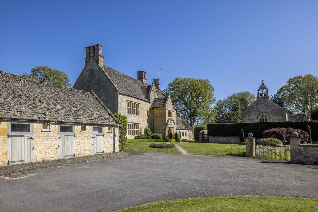 Property photo 3 of 17 Manor House