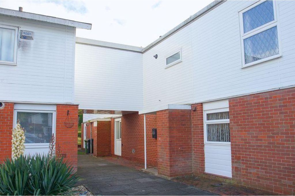 Property photo 1 of 24