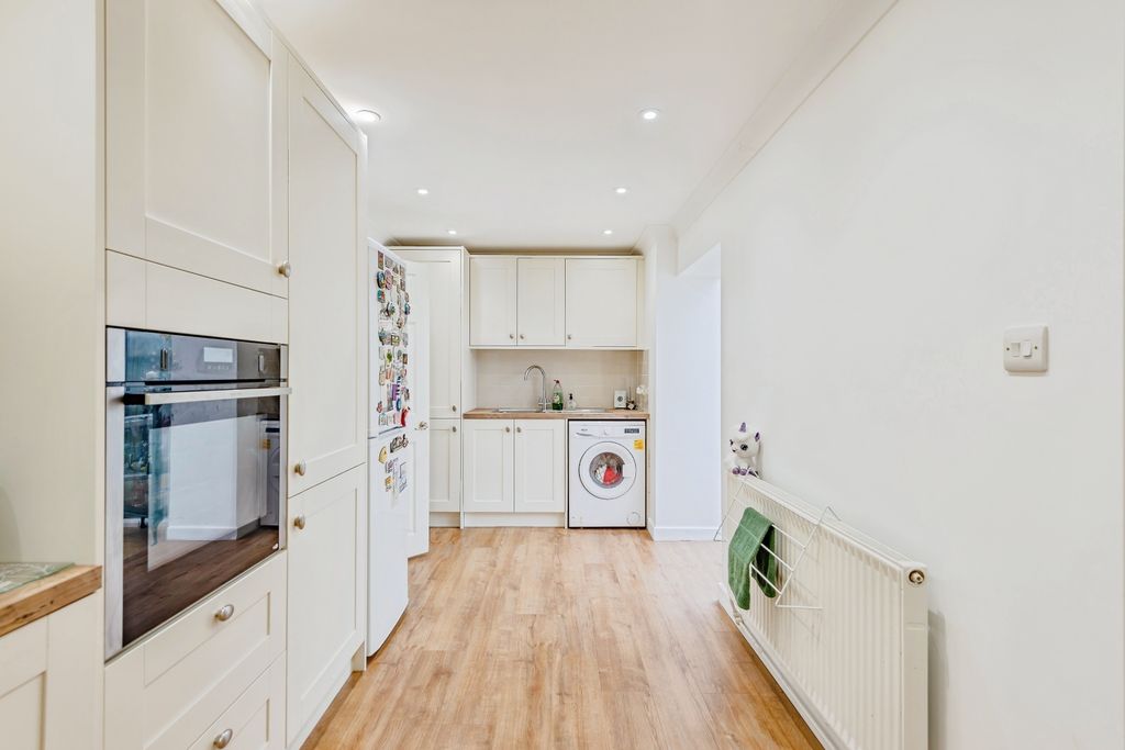 Property photo 2 of 16 Kitchen 1