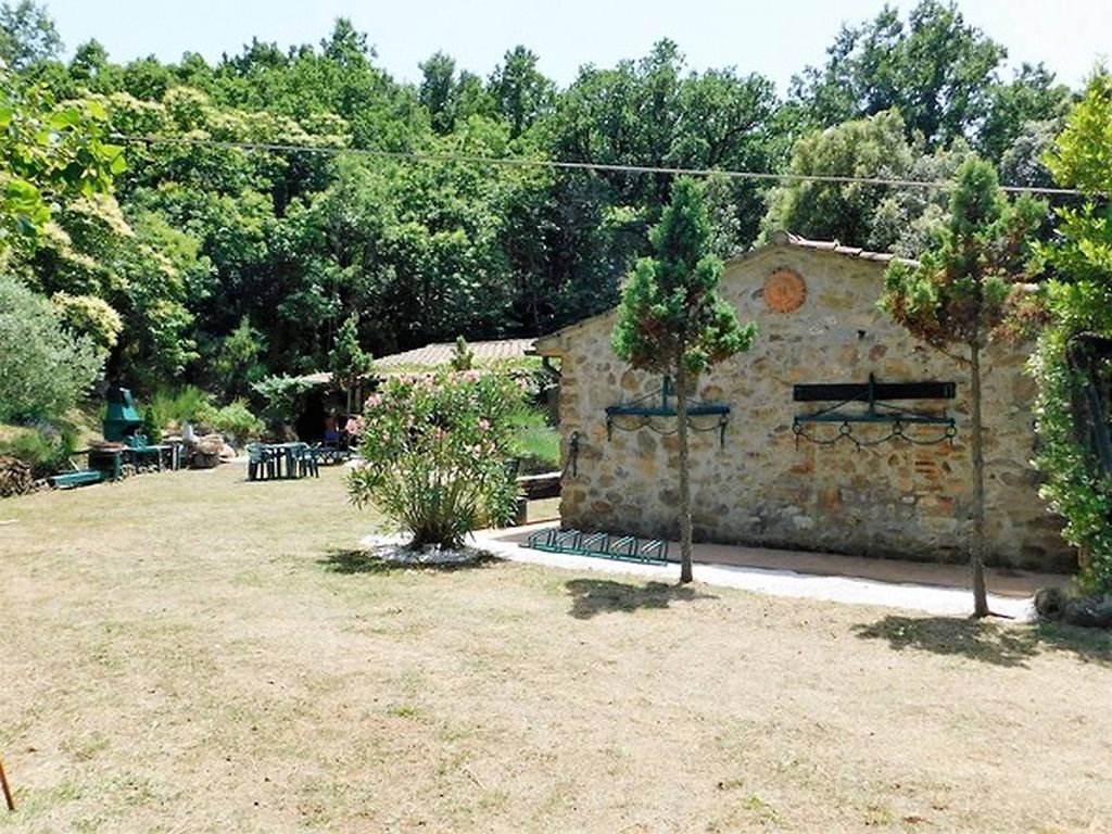 Property photo 2 of 30