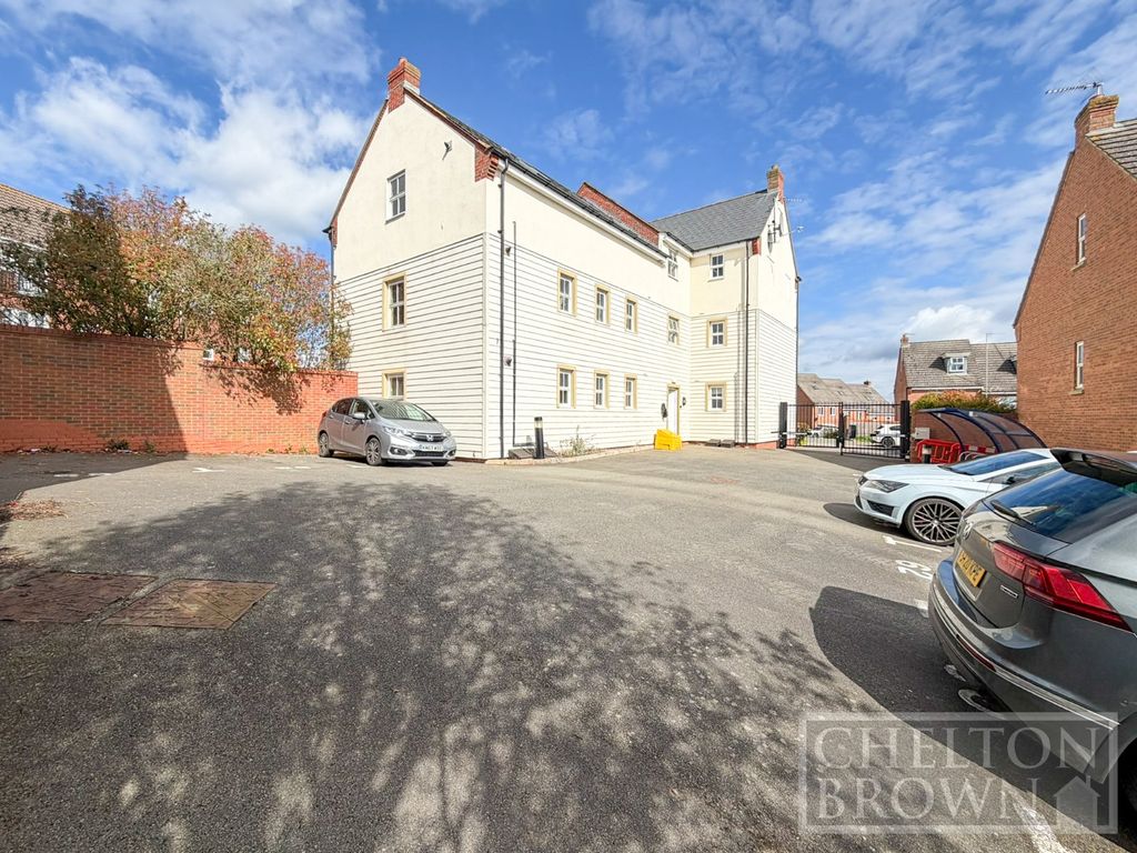 Property photo 2 of 31 Rear