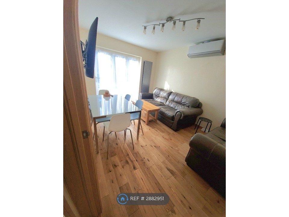 Property photo 3 of 35