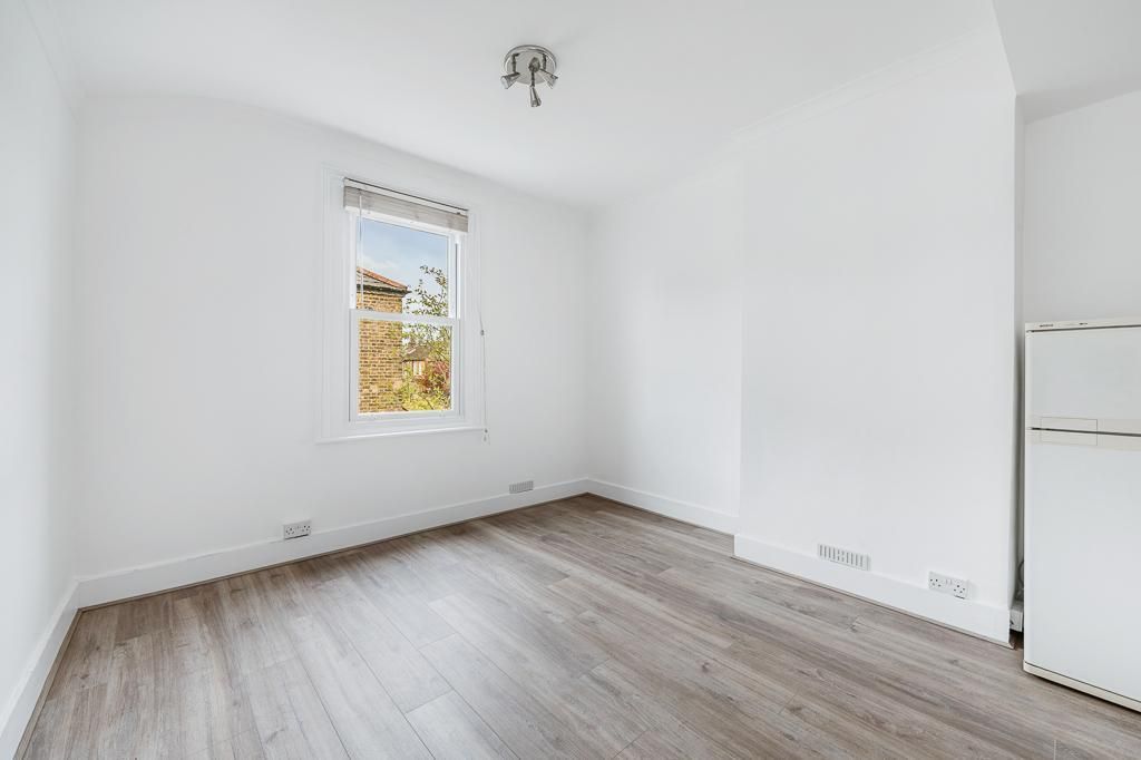 Property photo 2 of 7 Photo 2