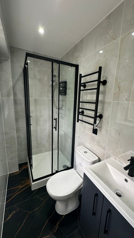 Property photo 2 of 3