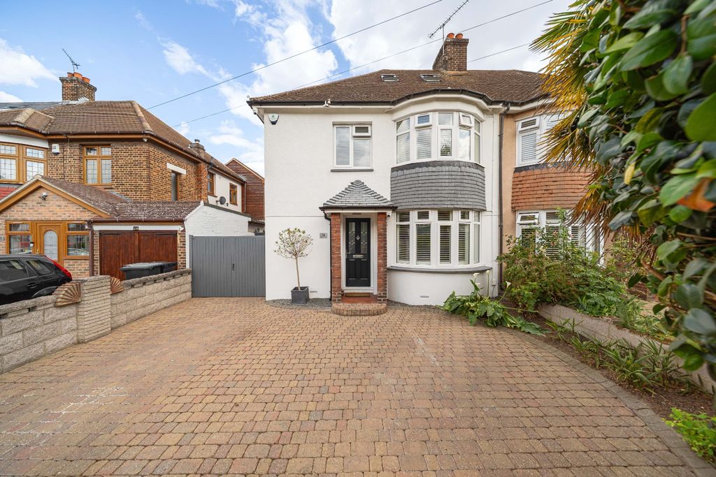 Property photo 1 of 16 4270322