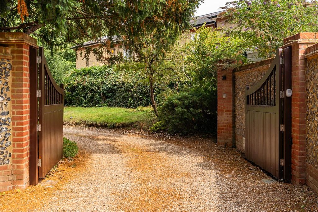 Property photo 2 of 54 External-Smalll-6.Jpg