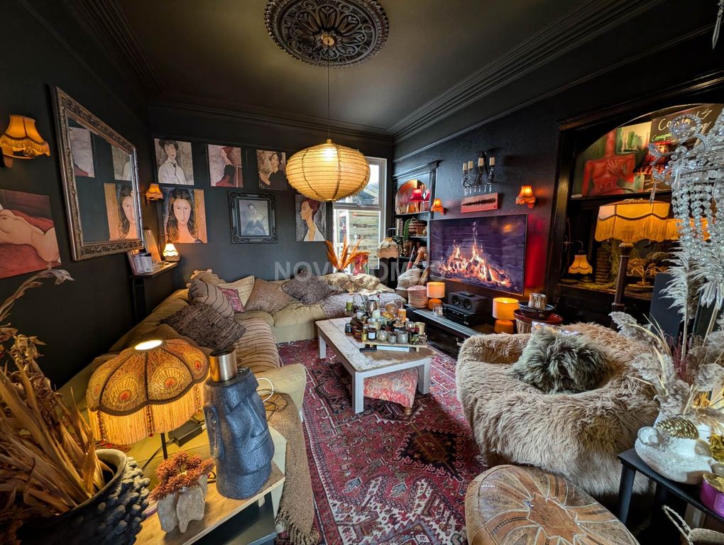 Property photo 3 of 26