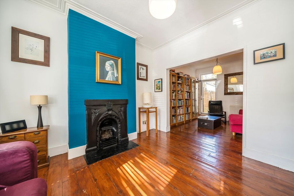 Property photo 2 of 7
