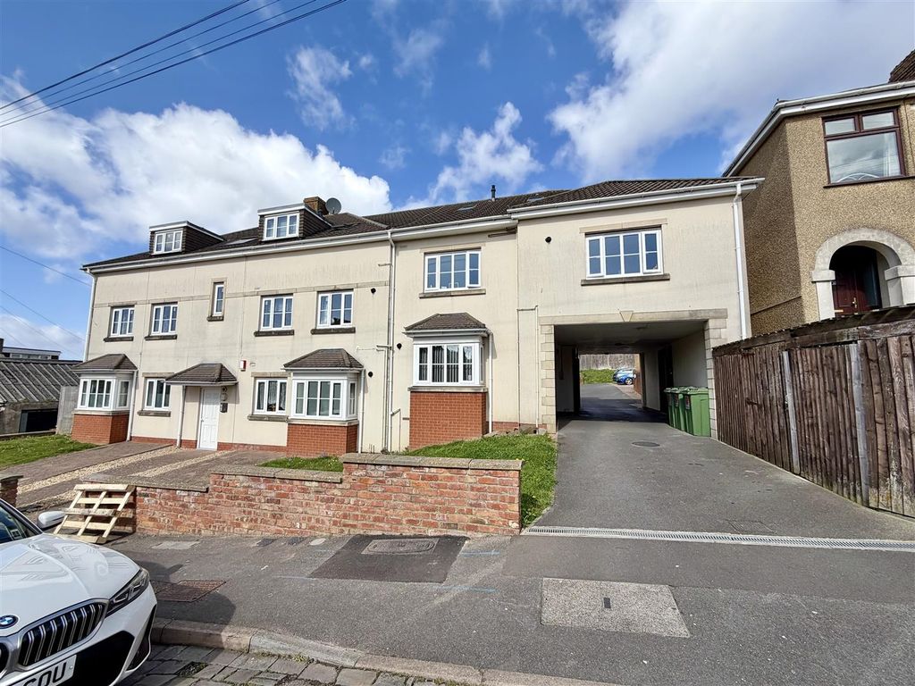 Property photo 3 of 10 Img_0112.Jpeg