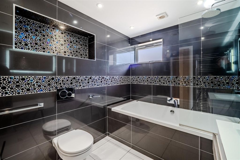 Additional image 12 of 5 bed detached house for saleMartcombe Road, Easton-In-Gordano, Bristol BS20