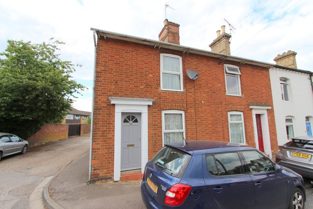 Property photo 1 of 11