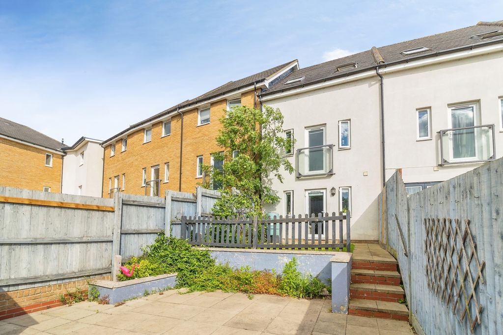 Property photo 1 of 20 Pbox-Img.Jpg