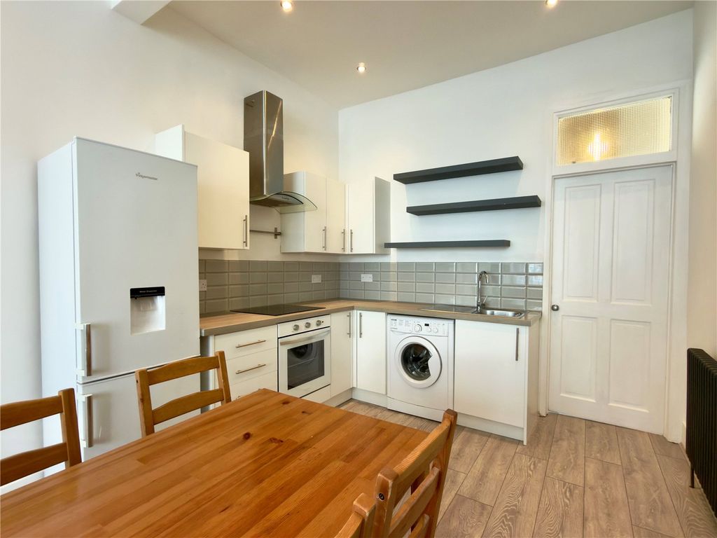 Property photo 3 of 12 Picture No. 26