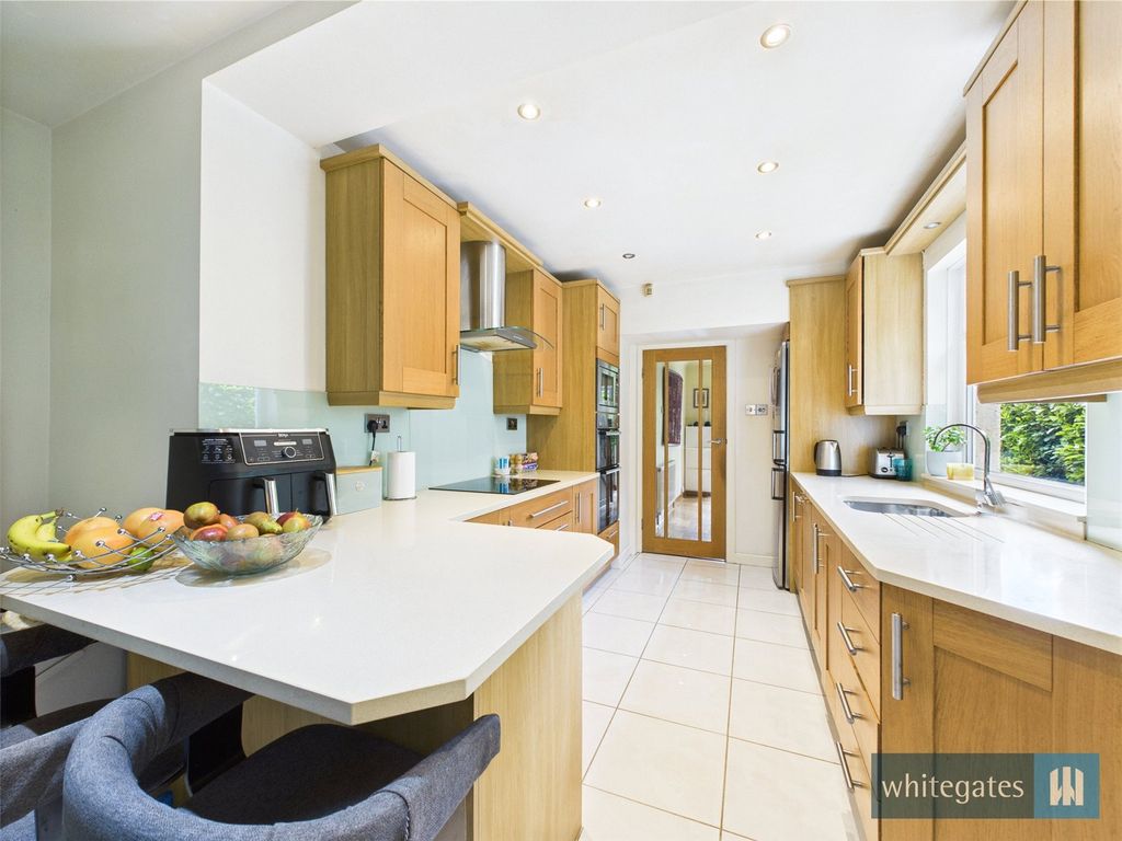 Property photo 3 of 36 Picture No. 02
