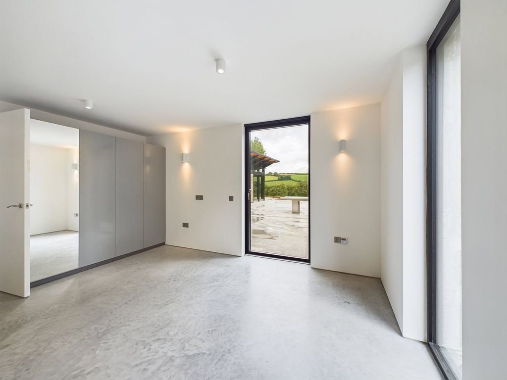 Additional image 12 of 5 bed detached house to rentHigher Trewrong, Polmear Hill, Par PL24