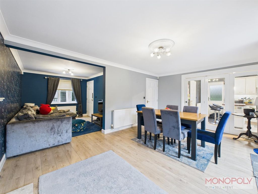 Property photo 2 of 26 Cam04439G0-Pr0190-Still019.Jpg