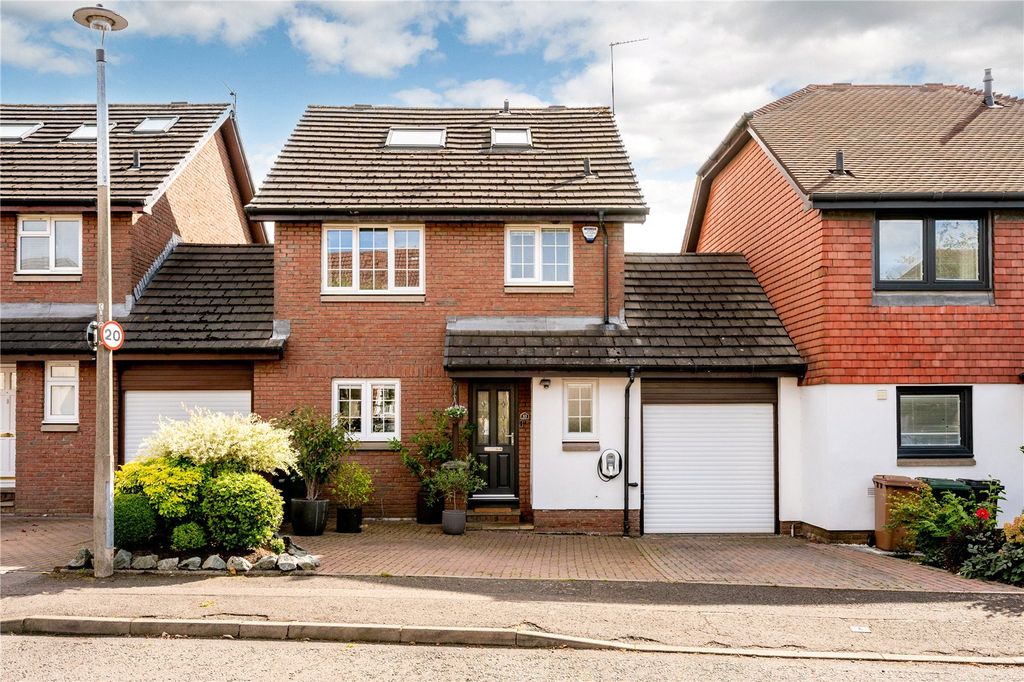 Property photo 1 of 29 Picture No. 04