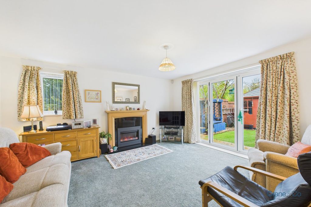 Property photo 3 of 42